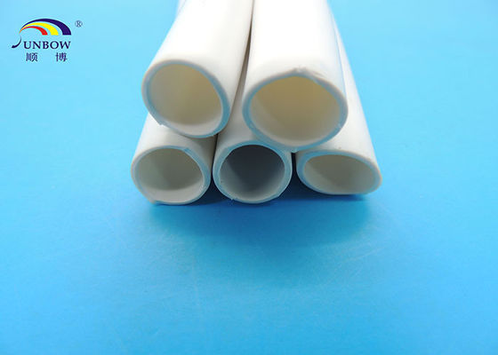 Porcellana Tubatura flessibile del PVC del motore elettrico variopinto/tubi delicatamente di plastica e tubo del PVC fornitore